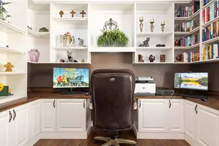 25921 San Rafael Ct, Howey in the Hills, FL 34737 - Photo 11