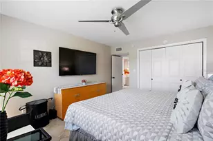 10365 Paradise Blvd, Treasure Island, FL 33706 - Photo 21