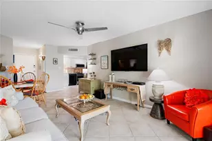 10365 Paradise Blvd, Treasure Island, FL 33706 - Photo 7