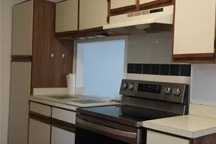 1737 Shady Ridge Ct, Orlando, FL 32807 - Photo 9