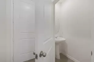 559 Southern Edge Wy, Sanford, FL 32771 - Photo 3