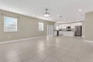 807 Glen Creek Ct, Fruitland Park, FL 34731 - Photo 9