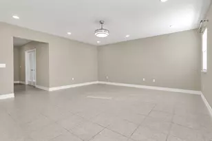 807 Glen Creek Ct, Fruitland Park, FL 34731 - Photo 7