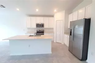 397 Singing Sands Cir, Lake Wales, FL 33859 - Photo 3