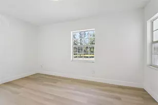 4210 Dr Martin Luther King Jr Street S, Saint Petersburg, FL 33705 - Photo 9