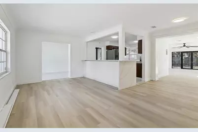 4210 Dr Martin Luther King Jr Street S, Saint Petersburg, FL 33705 - Photo 3