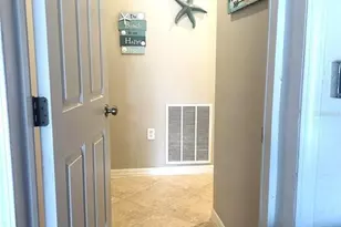 3672 Parkridge Cir, Sarasota, FL 34243 - Photo 25