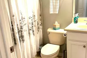 3672 Parkridge Cir, Sarasota, FL 34243 - Photo 21