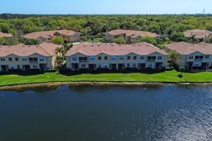 3672 Parkridge Cir, Sarasota, FL 34243 - Photo 3