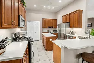 14548 Riviera Pointe Dr, Orlando, FL 32828 - Photo 15