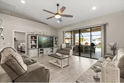 303 Lake Mariana Place, Auburndale, FL 33823 - Photo 5