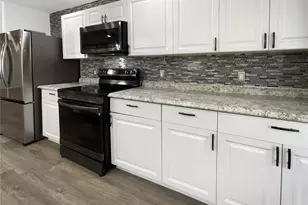 2334 W Price Blvd, North Port, FL 34286 - Photo 11