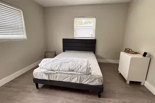 2816 Hargill Dr, Orlando, FL 32806 - Photo 17