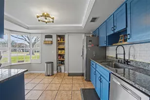 36464 Doral Dr, Grand Island, FL 32735 - Photo 9