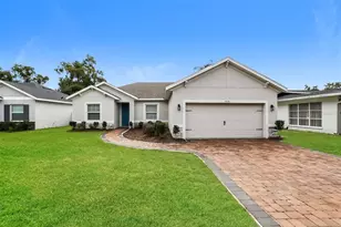 1408 E Lakeview Ave, Eustis, FL 32726 - Photo 1