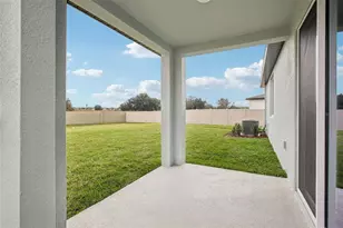 1822 Coolridge Pl, Zephyrhills, FL 33541 - Photo 37