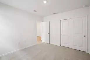 1732 Coolridge Pl, Zephyrhills, FL 33541 - Photo 29