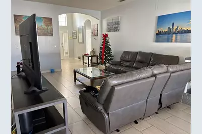 924 Emerald Green Court, Kissimmee, FL 34746 - Photo 7