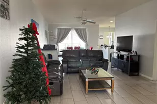 924 Emerald Green Ct, Kissimmee, FL 34746 - Photo 5