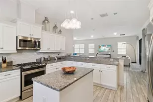 7423 Sparkling Ct, Reunion, FL 34747 - Photo 13