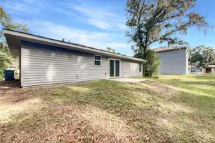 1304 E Carolina Ave, Deland, FL 32724 - Photo 5