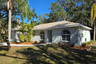 118 29th St NW, Bradenton, FL 34205 - Photo 1