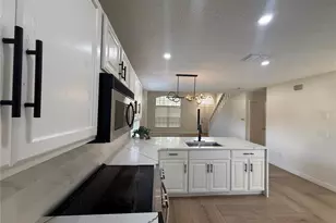 10497 Sun Villa Blvd, Orlando, FL 32817 - Photo 11