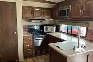 38043 Bluebird Cir, Leesburg, FL 34788 - Photo 5