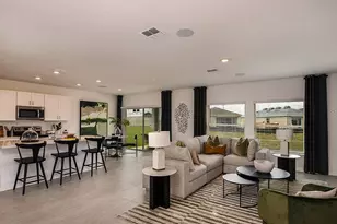 705 Hazelwood Ct, Haines City, FL 33844 - Photo 5