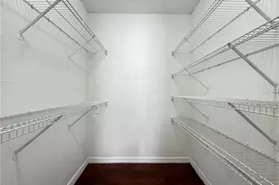 1742 Potomac Ct, Orlando, FL 32807 - Photo 9