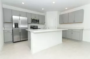 747 Hazelwood Ct, Haines City, FL 33844 - Photo 5