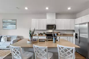 2577 Olympic Ct, Davenport, FL 33837 - Photo 9