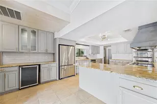 3264 Majestic Oak Dr, Saint Cloud, FL 34771 - Photo 19