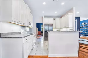 8400 Vintage Dr, Orlando, FL 32835 - Photo 17