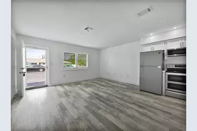 525 Manatee Court #14, Venice, FL 34285 - Photo 3