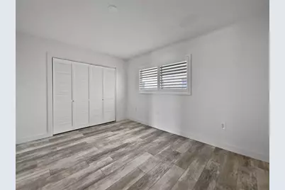 525 Manatee Court #14, Venice, FL 34285 - Photo 9