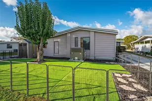 1342 Elkhart Cir, Tavares, FL 32778 - Photo 65