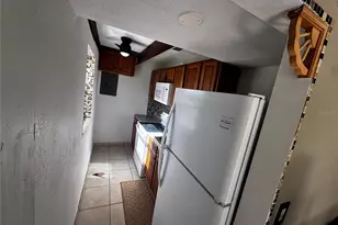 1519 Club Cir, Lakeshore, FL 33854 - Photo 7