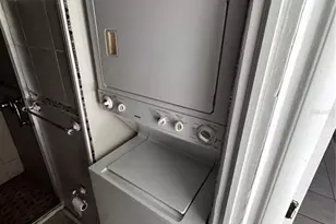 1519 Club Cir, Lakeshore, FL 33854 - Photo 11