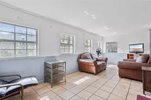 3646 Falling Leaf Ln, Orlando, FL 32810 - Photo 25