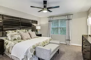 10557 Oakside Dr, Palmetto, FL 34221 - Photo 5