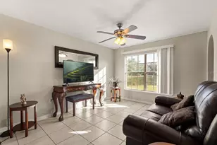 8264 Settlers Creek Loop, Lakeland, FL 33810 - Photo 7