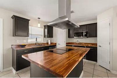 8264 Settlers Creek Loop, Lakeland, FL 33810 - Photo 3