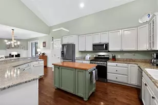 1028 Cottage Dr, The Villages, FL 32162 - Photo 23
