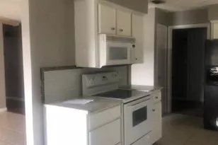 2326 York Pl, Lakeland, FL 33810 - Photo 5