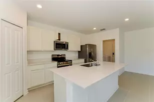 2219 Crown Rock Bluff Dr, Haines City, FL 33844 - Photo 13