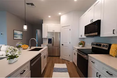 903 N New Hampshire Avenue, Tavares, FL 32778 - Photo 7