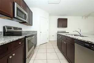 1864 Green Dragon Dr, Saint Cloud, FL 34771 - Photo 5