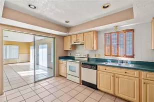 11405 Stamfield Dr, Orlando, FL 32821 - Photo 5