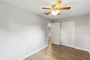 36124 E Spring Lake Blvd, Fruitland Park, FL 34731 - Photo 11